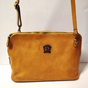 Pratesi Leather purse with Crest Accent
